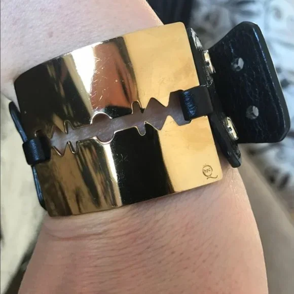 Alexander McQueen McQ razor blade oversized leather cuff wide bracelet - Picture 5 of 14